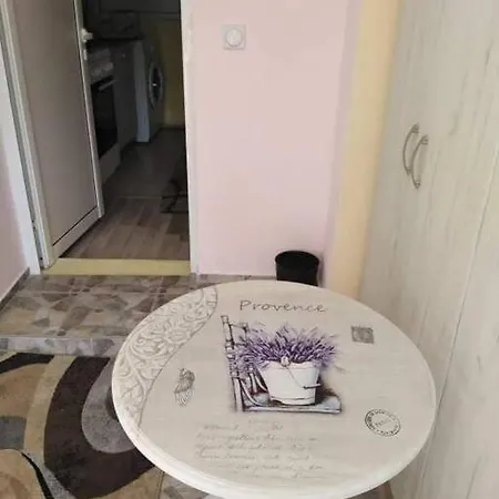 Lovely In With Garden And Garage * Dragoman