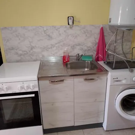 Lovely In With Garden And Garage Dragoman