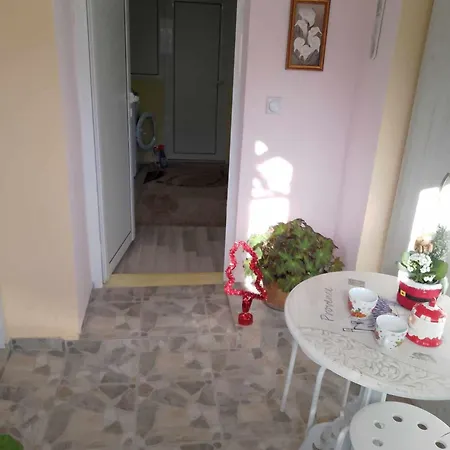 Appartamento Lovely In With Garden And Garage *