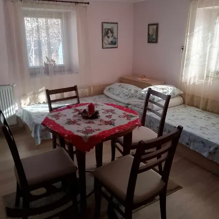 Lovely In With Garden And Garage * Dragoman