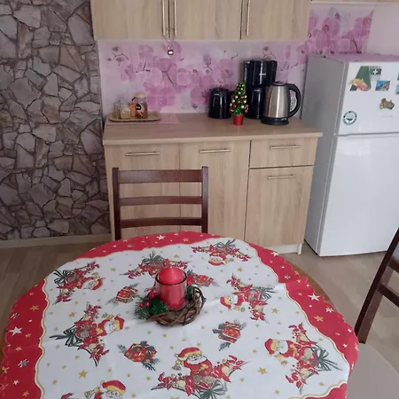 Appartamento Lovely In With Garden And Garage